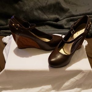 Brown platform wedge shoes 6 1/2